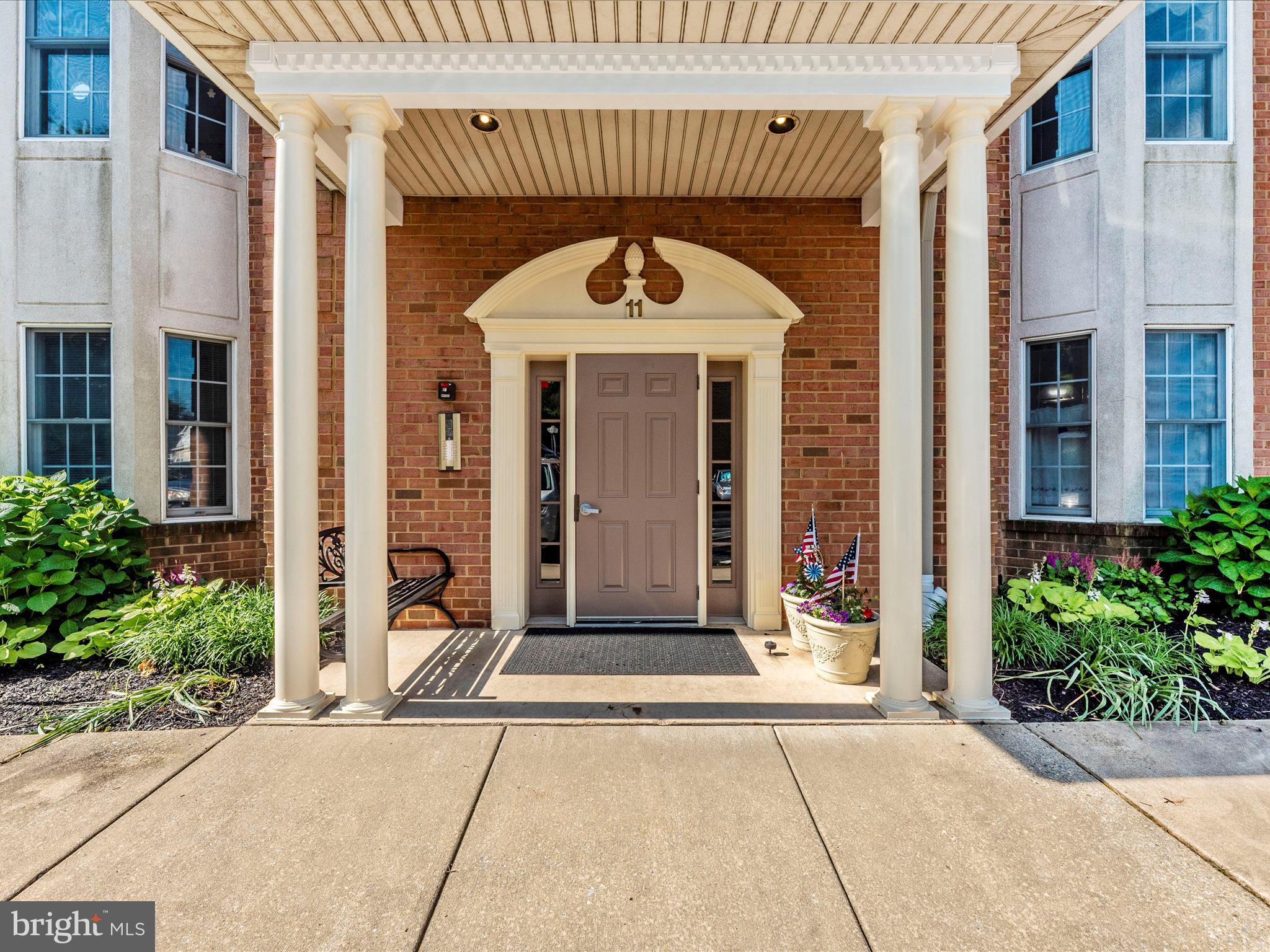 11 ROSEWOOD COURT 101