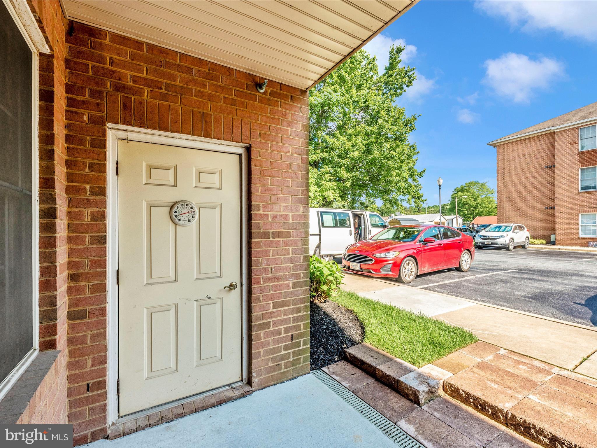 11 ROSEWOOD COURT 101