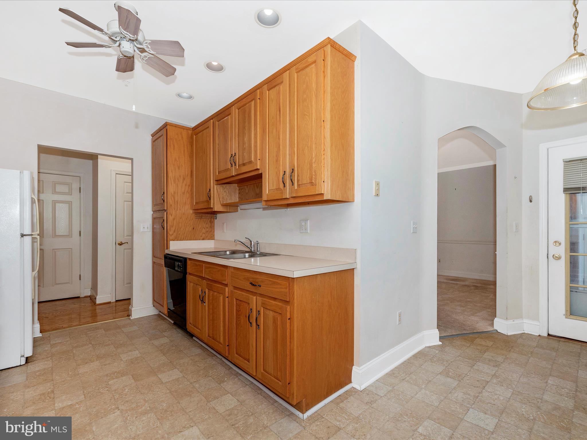 11 ROSEWOOD COURT 101