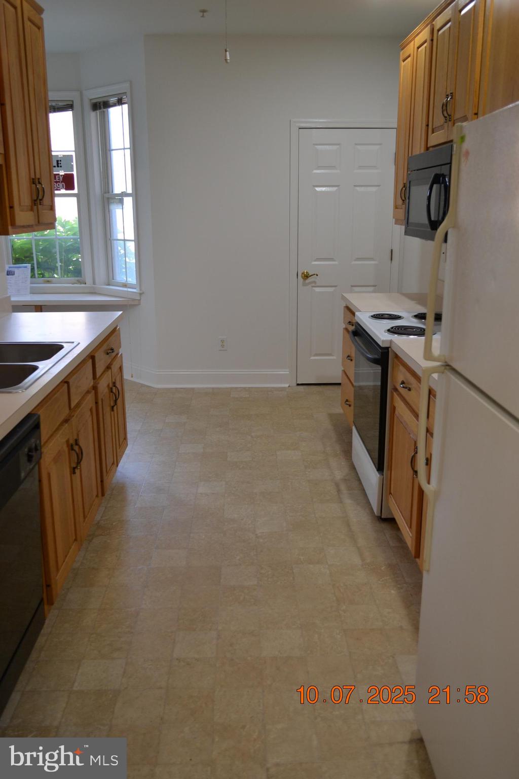 11 ROSEWOOD COURT 101