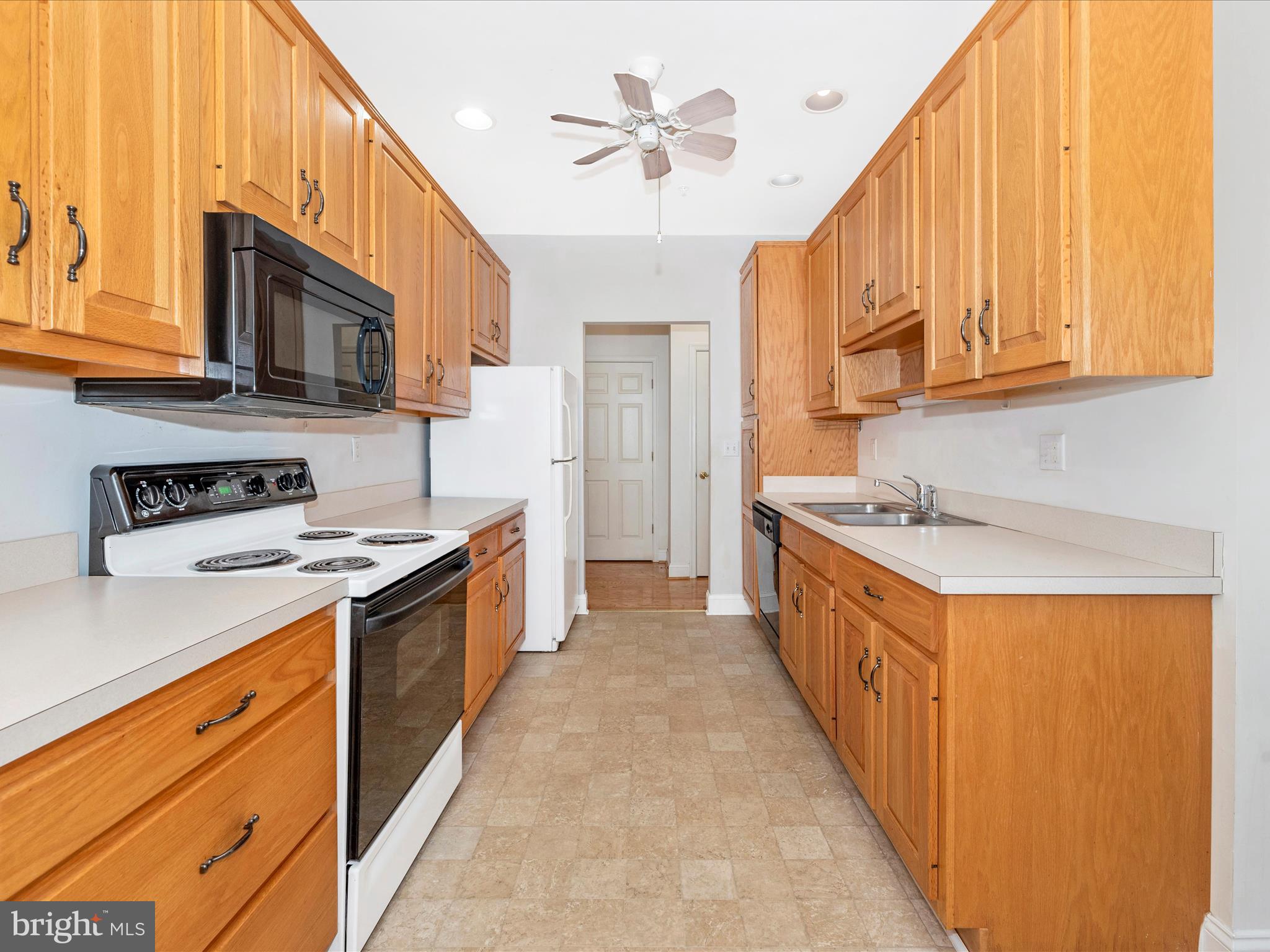 11 ROSEWOOD COURT 101