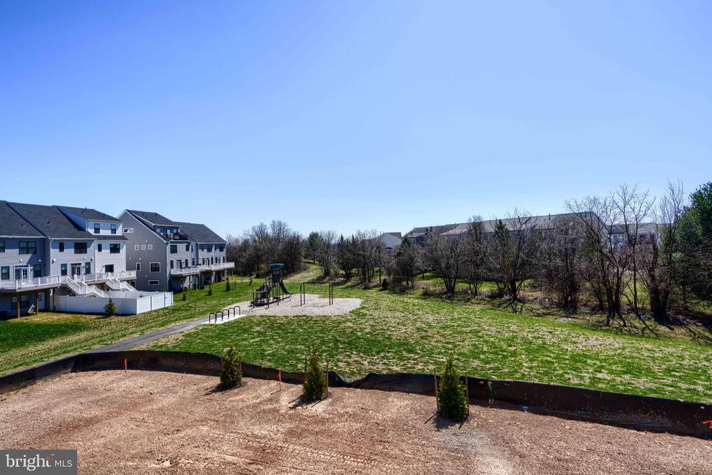 2636 FRONT SHED DR
