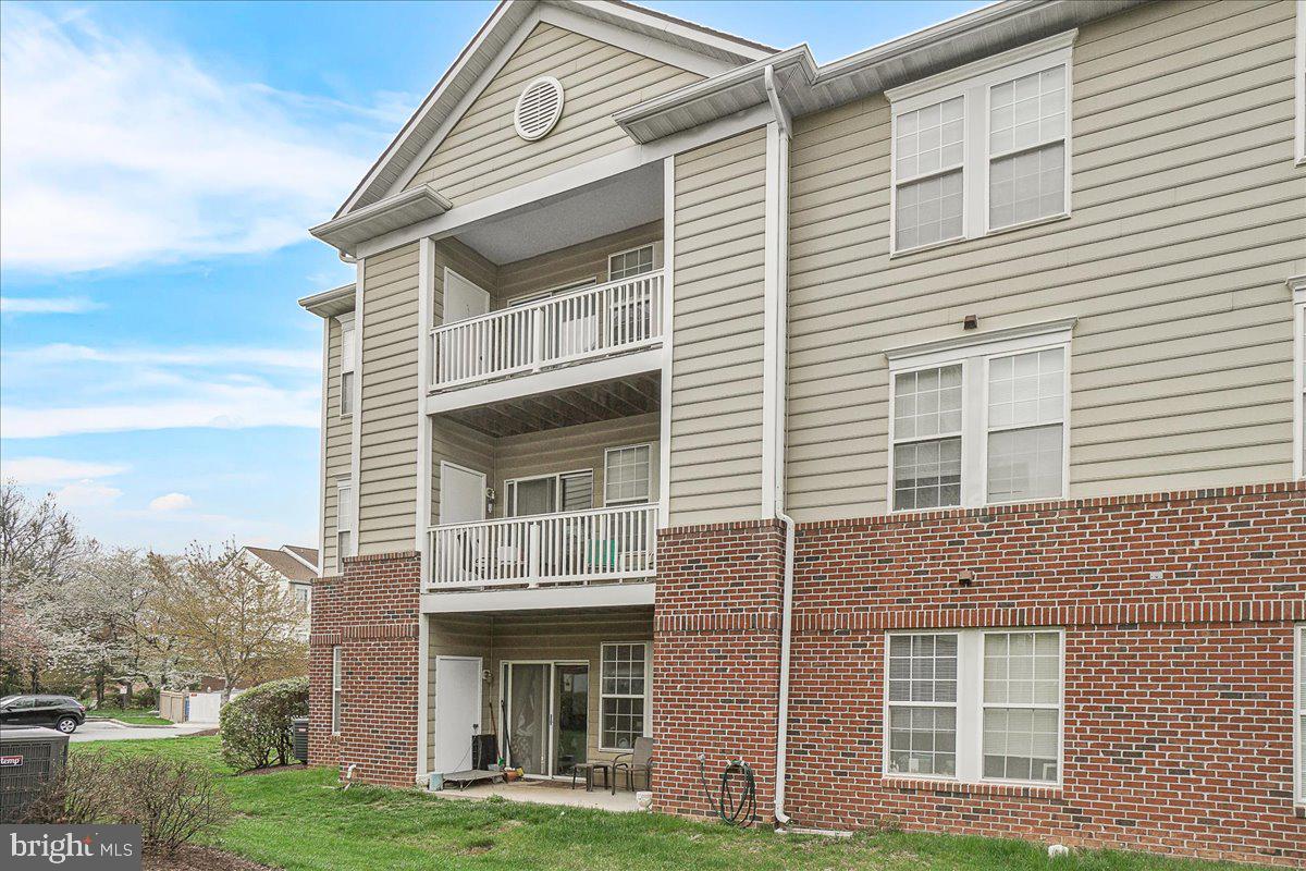 8207 Blue Heron Dr #3b