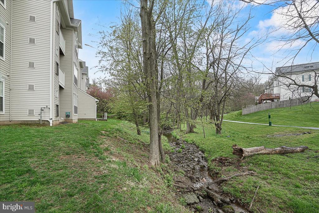 500 Bradley Ct #G