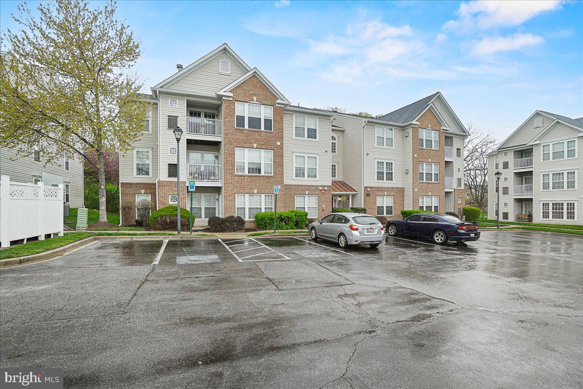500 Bradley Ct #G