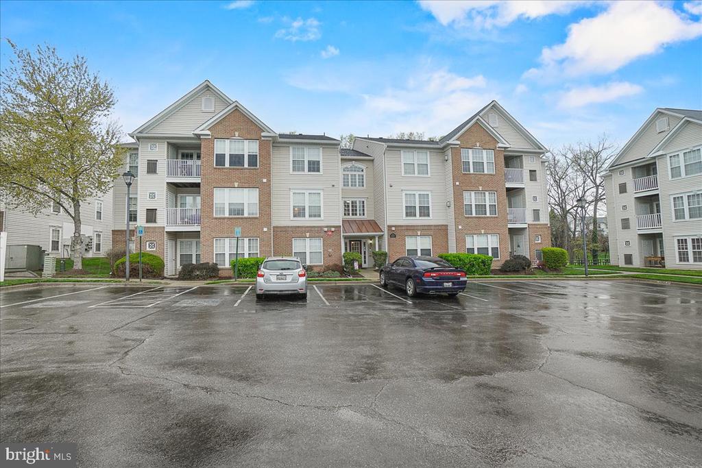 500 Bradley Ct #G