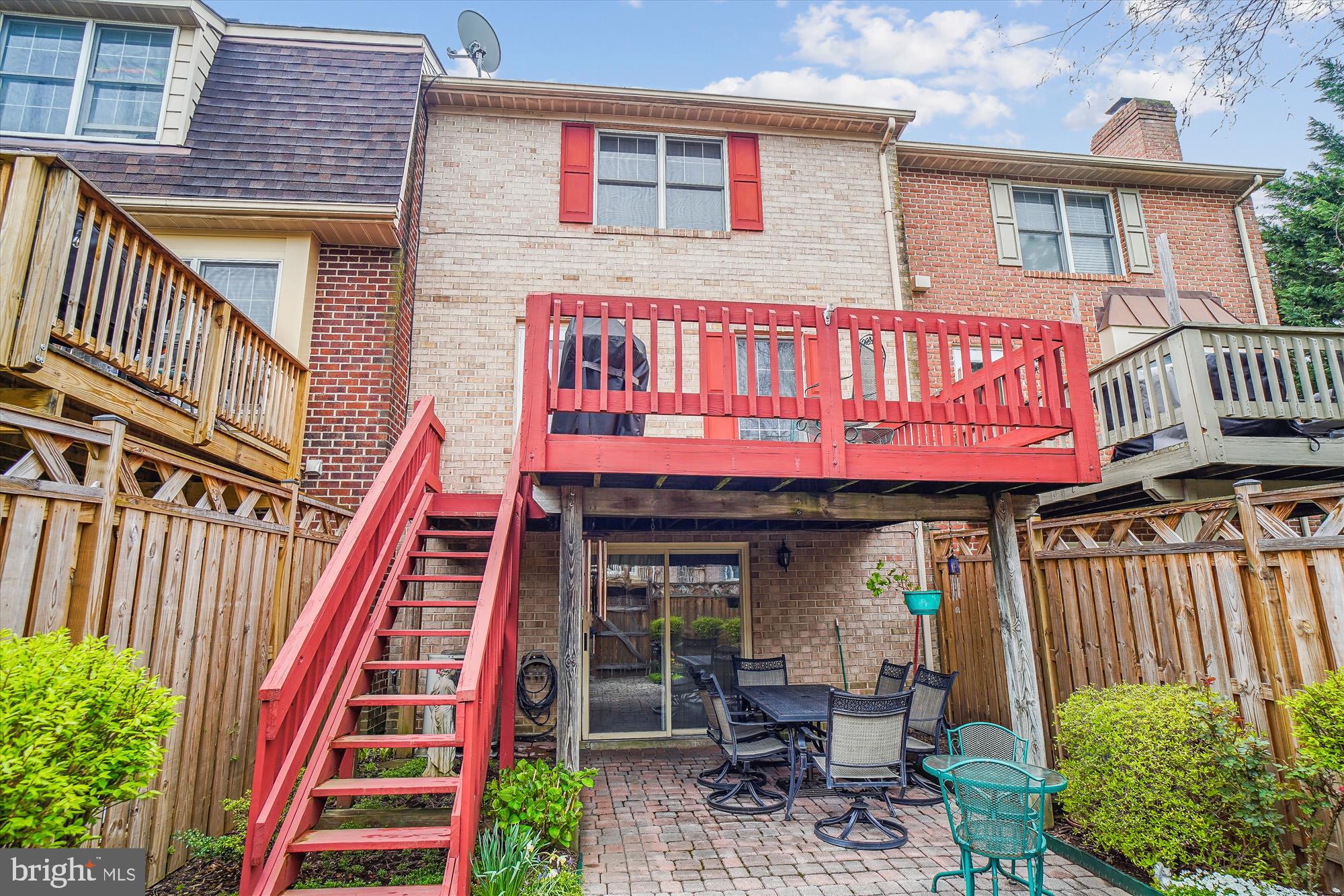 8020 Hollow Reed Ct