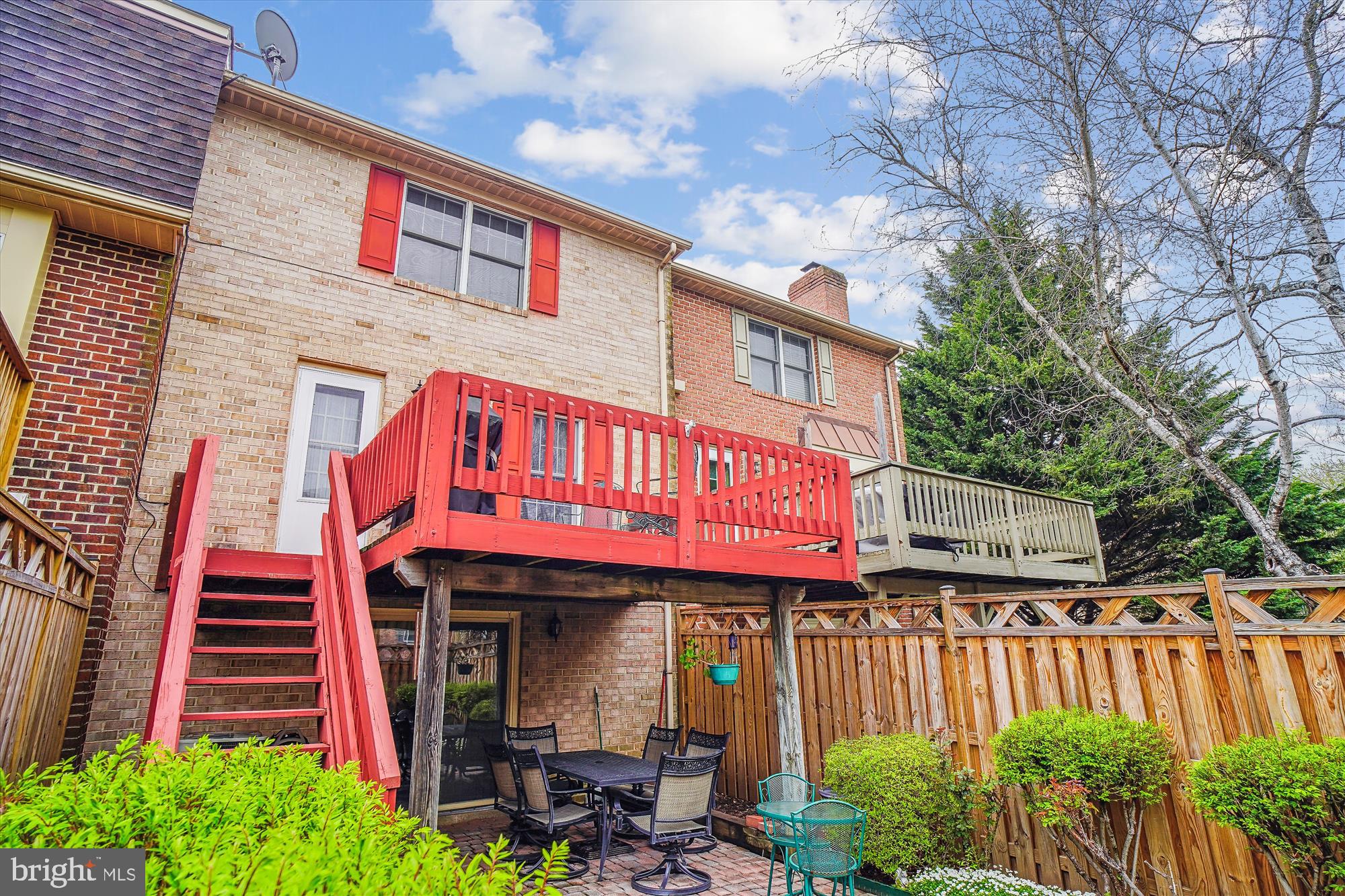 8020 Hollow Reed Ct