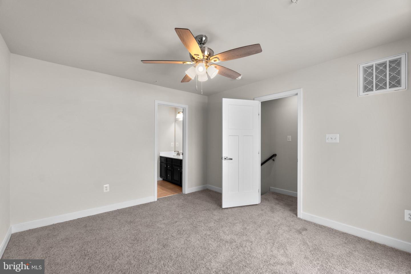 5278 Black Locust Dr