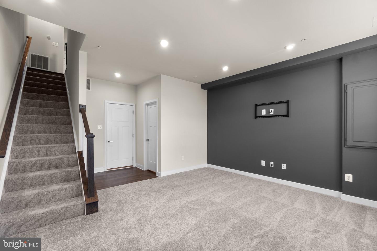 5278 Black Locust Dr