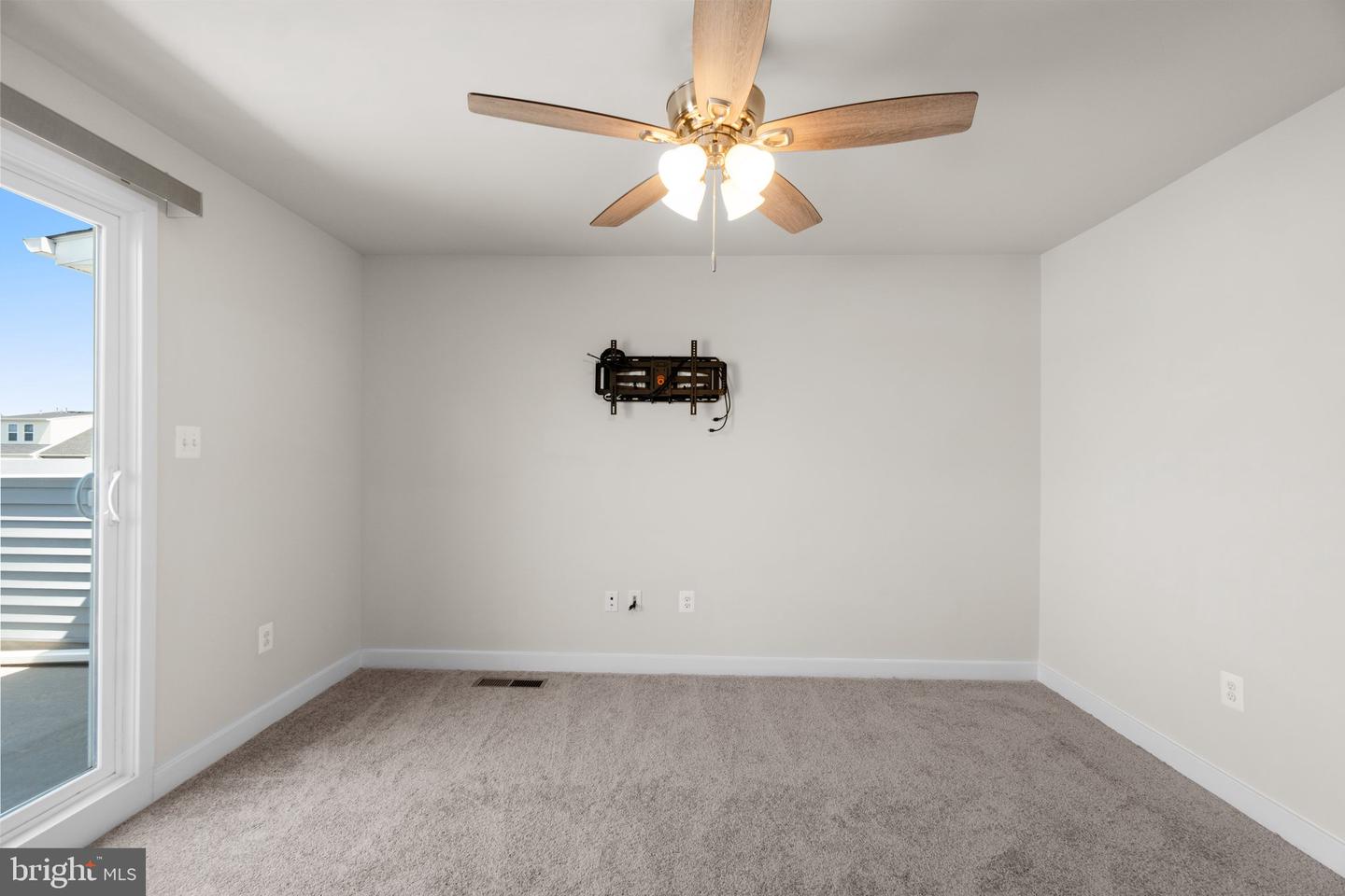 5278 Black Locust Dr