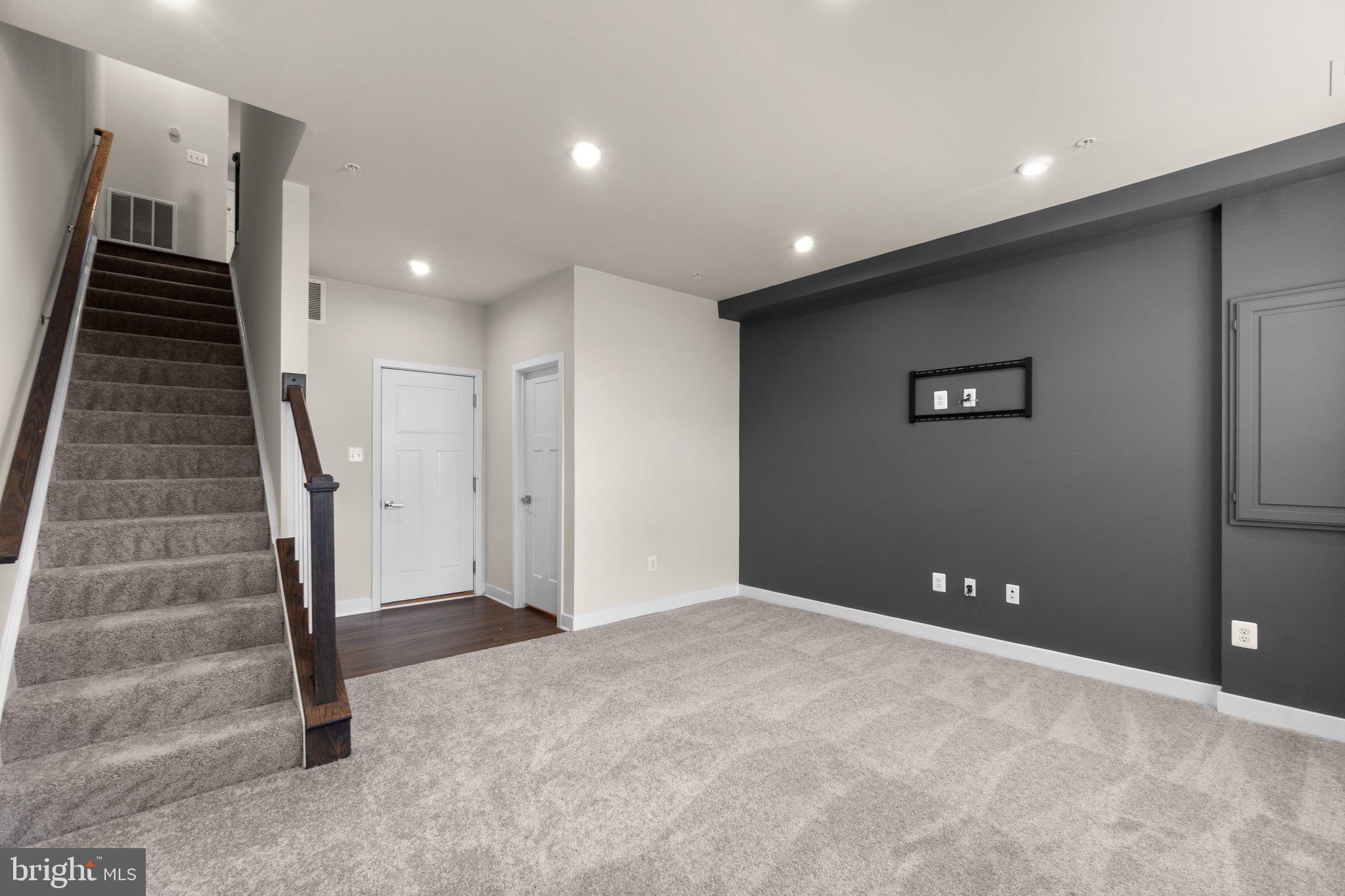 5278 Black Locust Dr