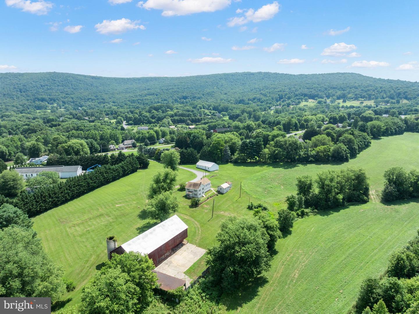 8602 Hollow Rd
