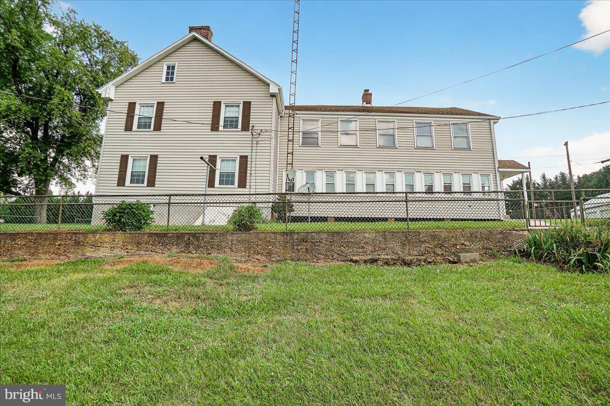 8602 Hollow Rd