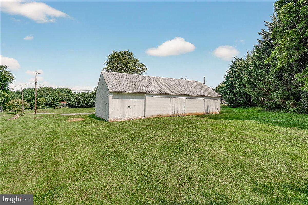 8602 Hollow Rd