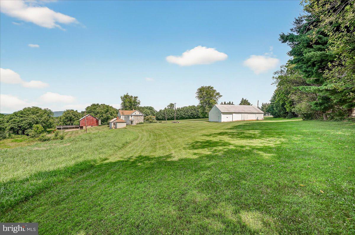 8602 Hollow Rd