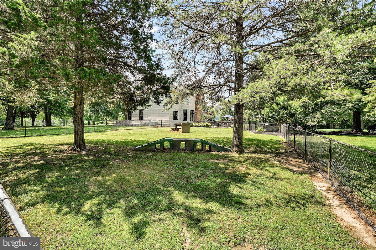 8418 Peters Rd