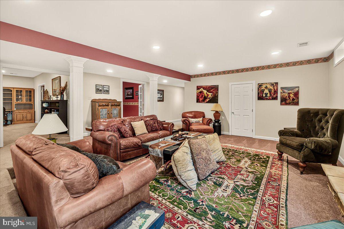 8418 Peters Rd