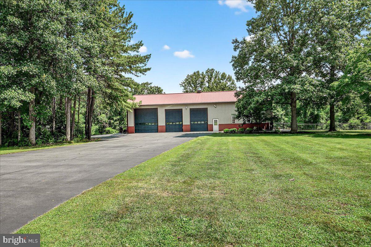 8418 Peters Rd