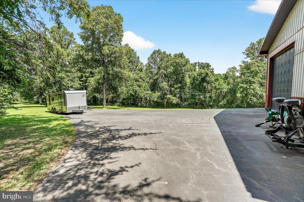 8418 Peters Rd