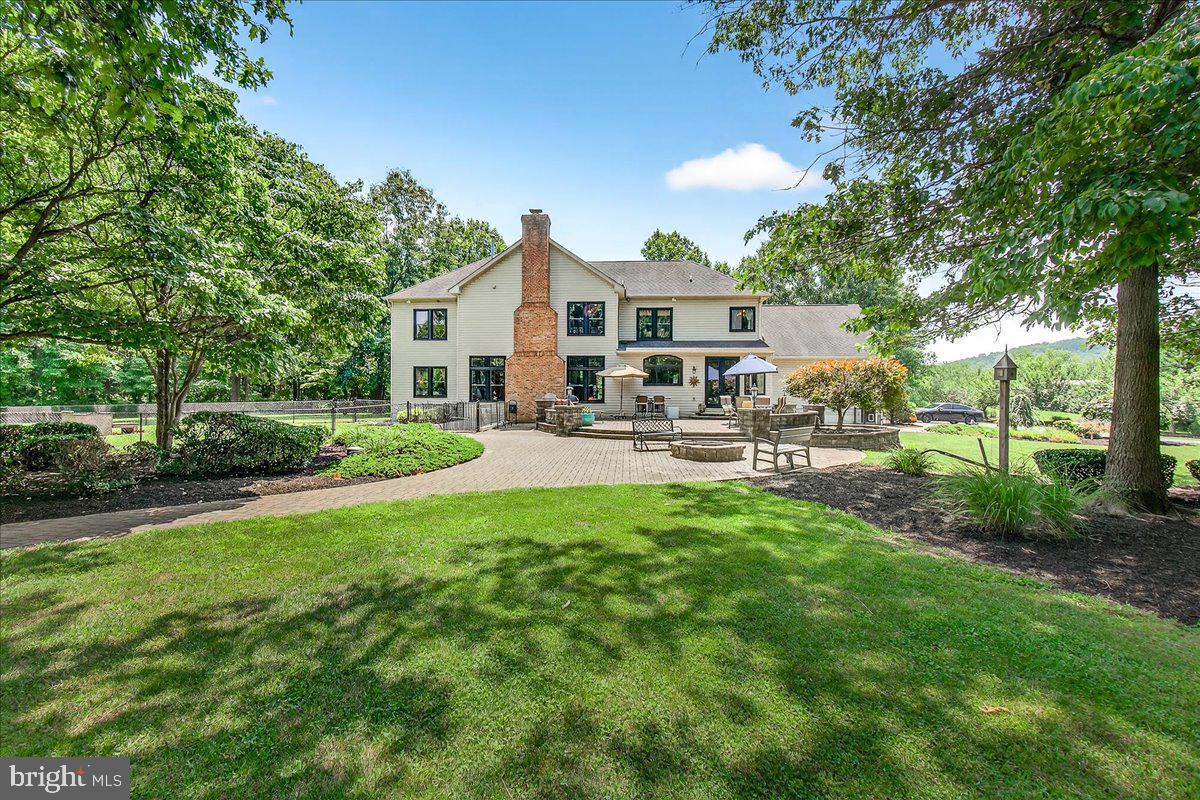 8418 Peters Rd