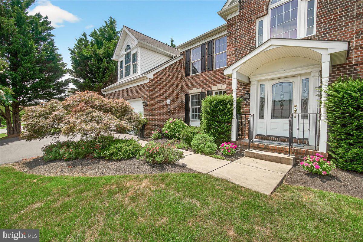 4042 Lomar