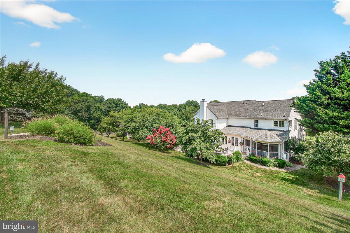 4042 Lomar
