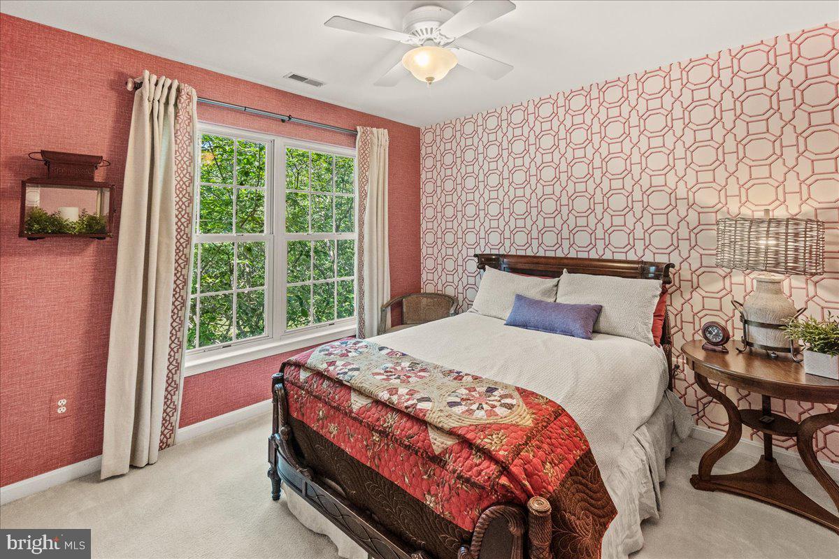 4042 Lomar