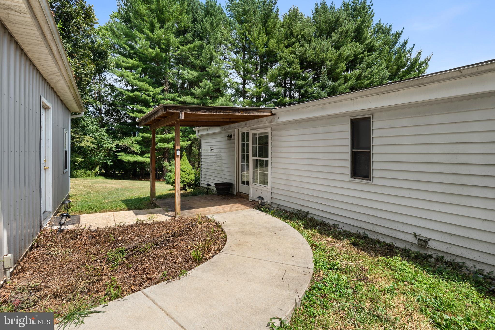 11335 Meeting House Rd