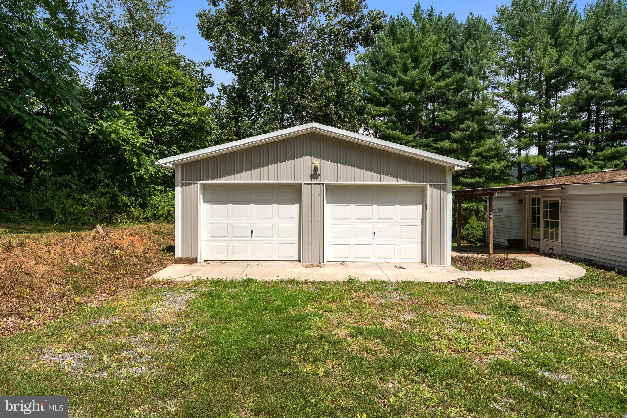 11335 Meeting House Rd