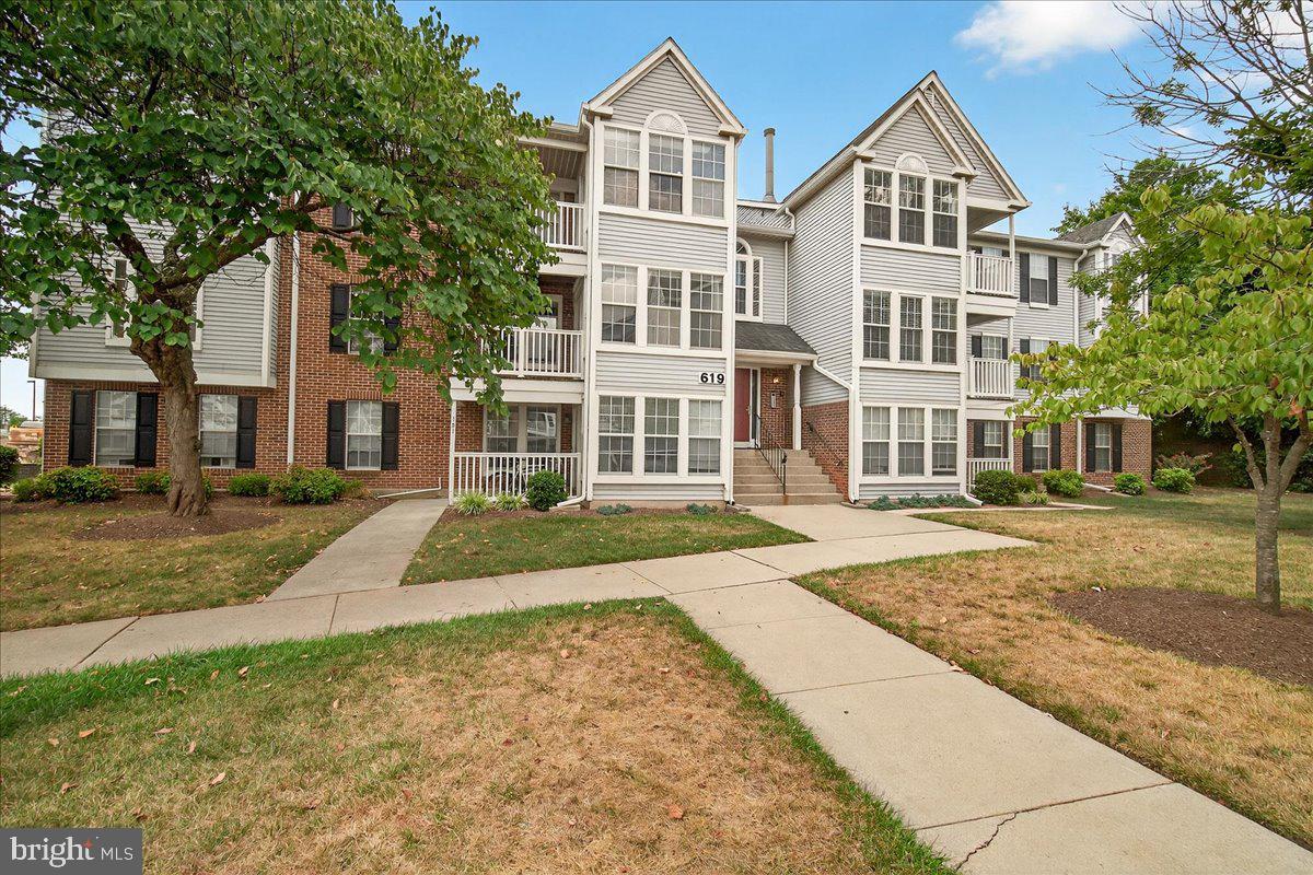 619 Himes Ave #105