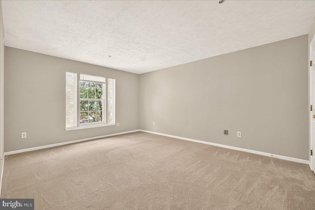619 Himes Ave #105