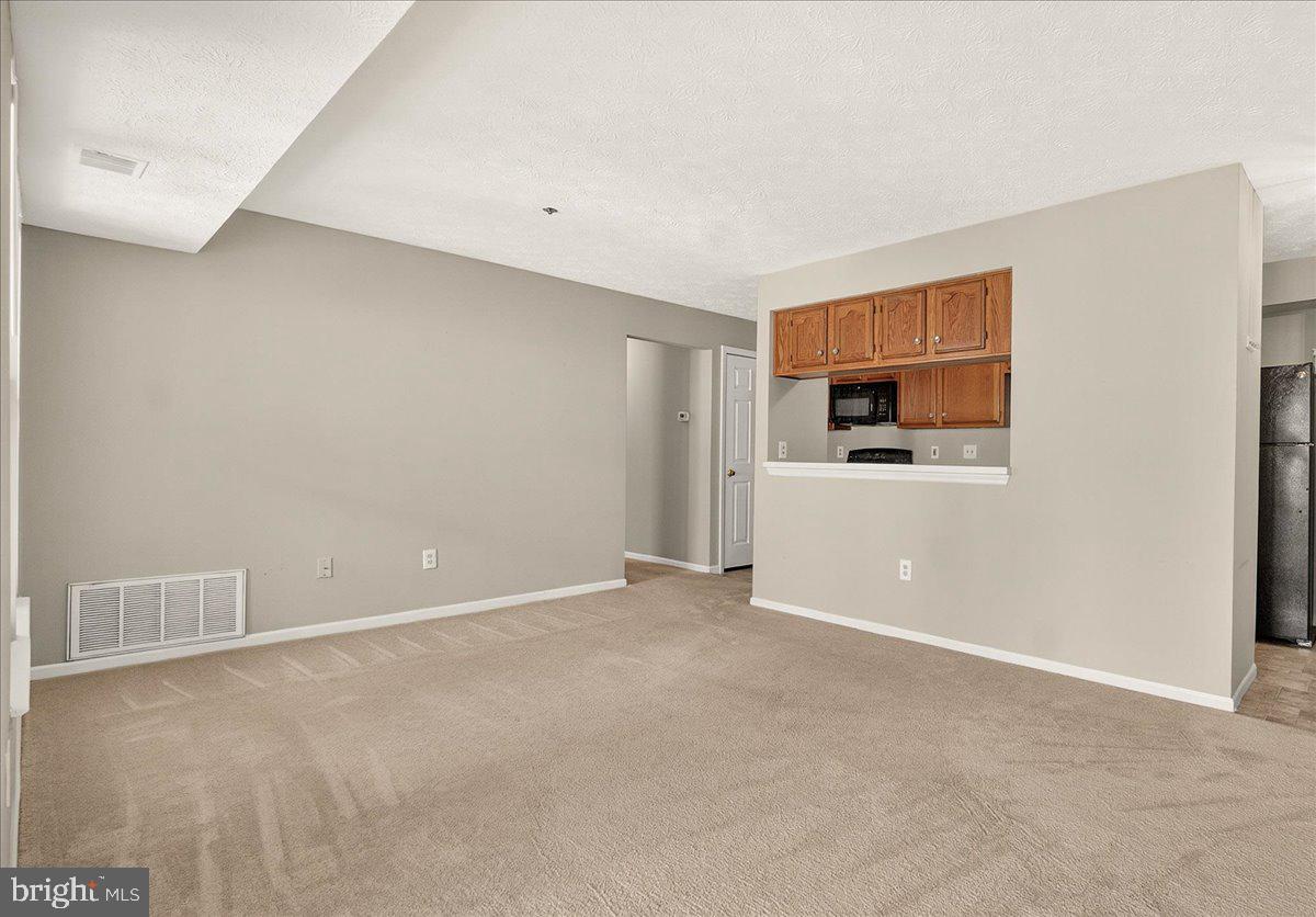 619 Himes Ave #105