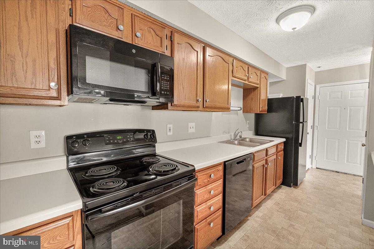 619 Himes Ave #105