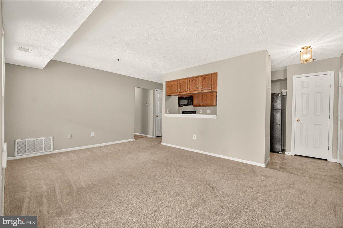 619 Himes Ave #105