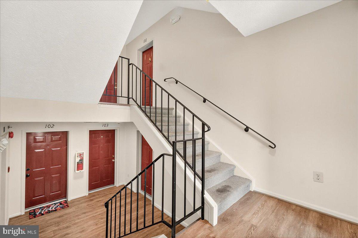 619 Himes Ave #105