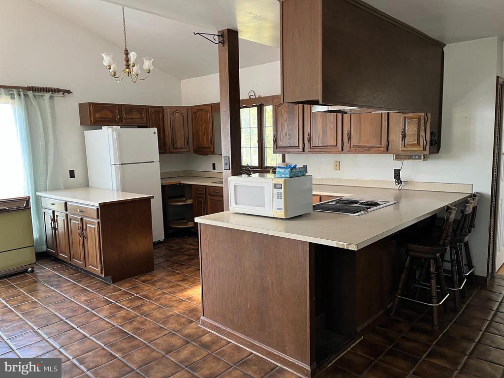 17425 SUNSHINE TRAIL