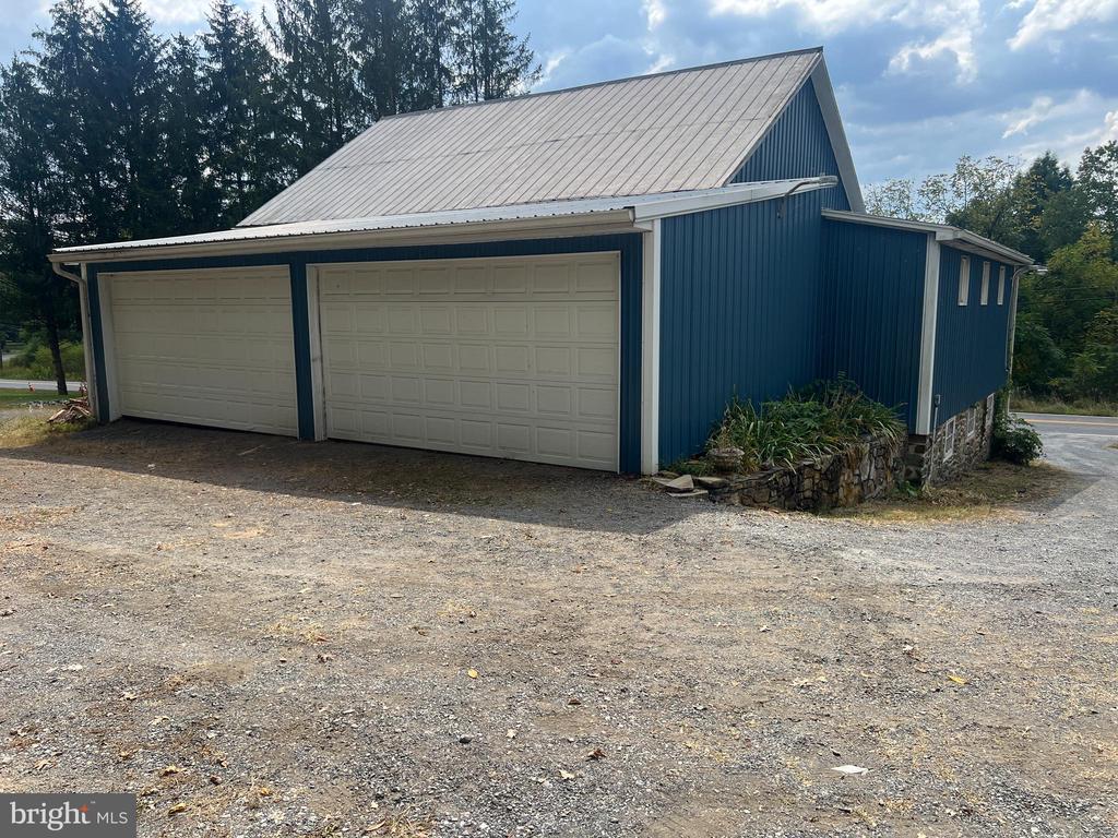 17425 SUNSHINE TRAIL