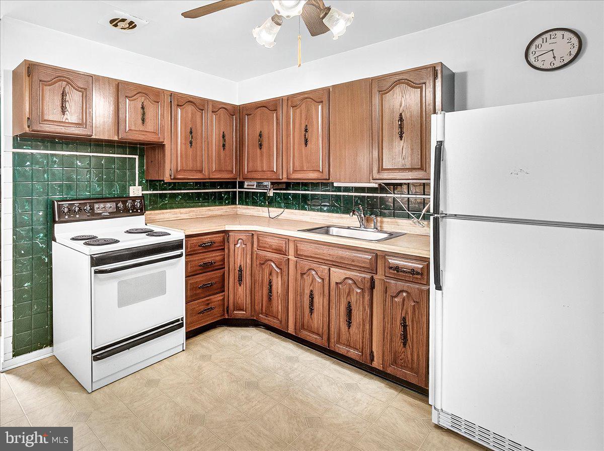 444 CARROLLTON DRIVE
