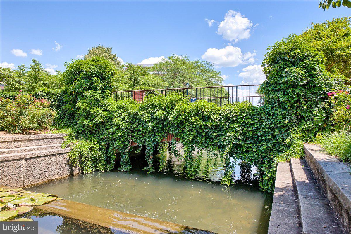 444 CARROLLTON DRIVE