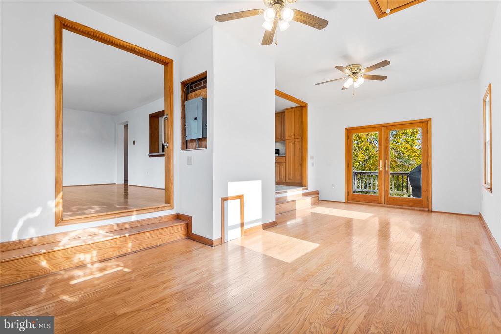 4799 MID LYNN COURT