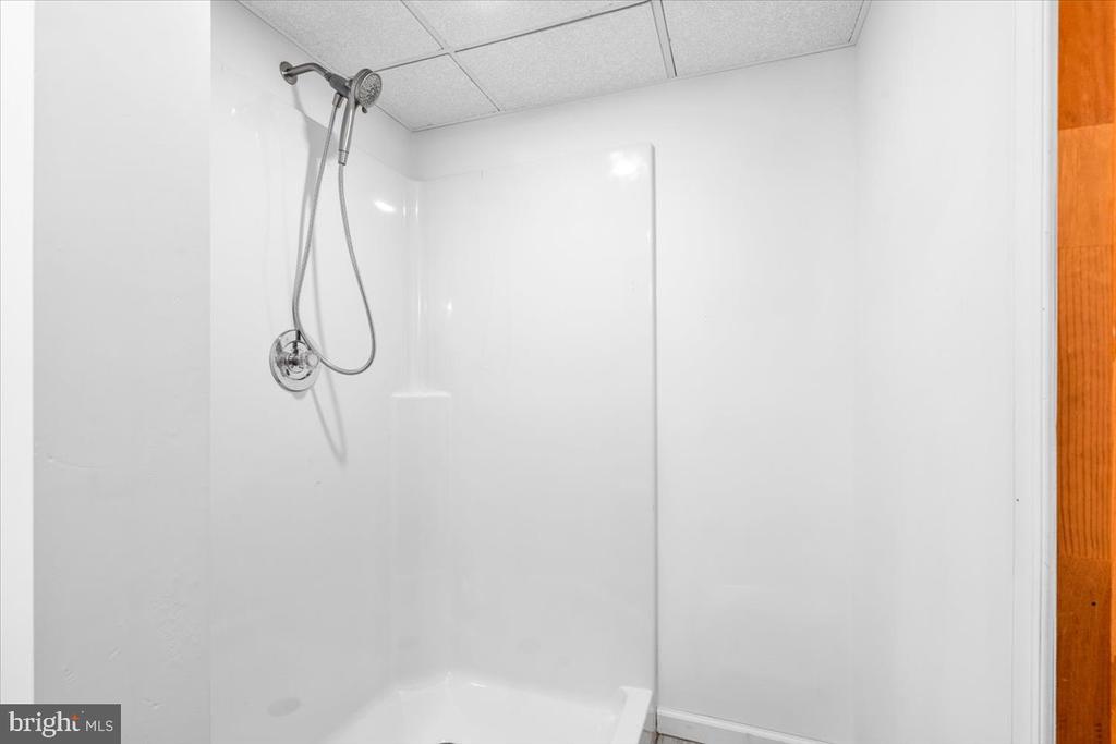 4799 MID LYNN COURT