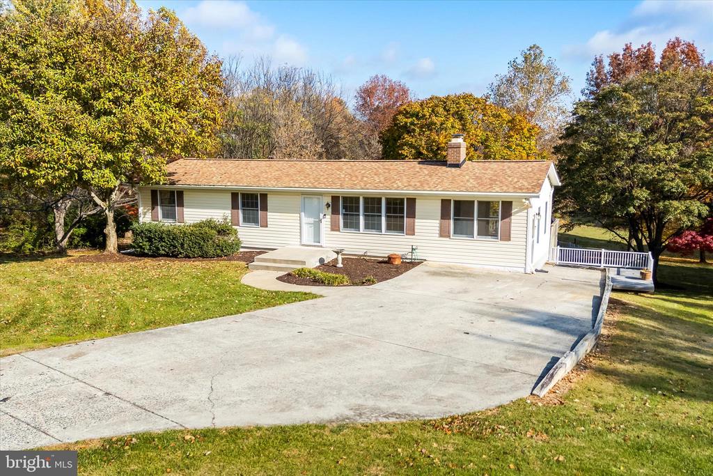 4799 MID LYNN COURT