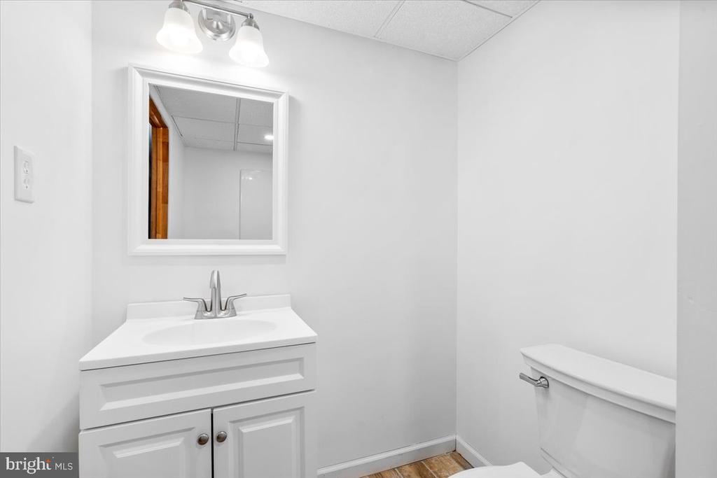 4799 MID LYNN COURT