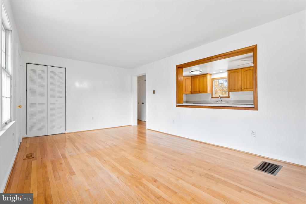 4799 MID LYNN COURT