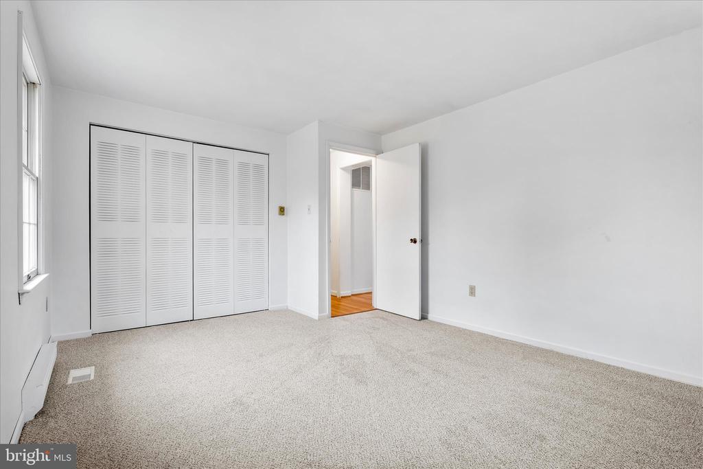 4799 MID LYNN COURT
