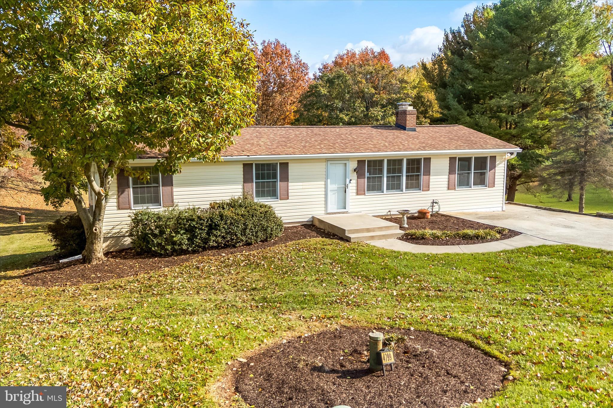 4799 MID LYNN COURT