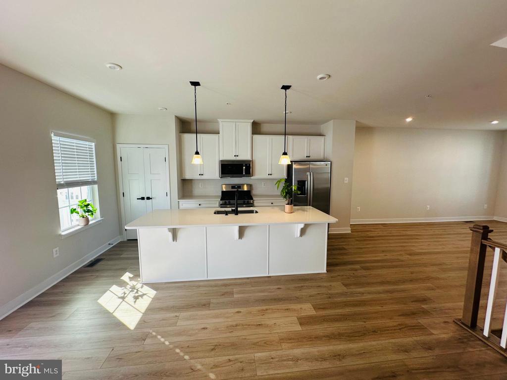 1554 WILMER PARK LANE