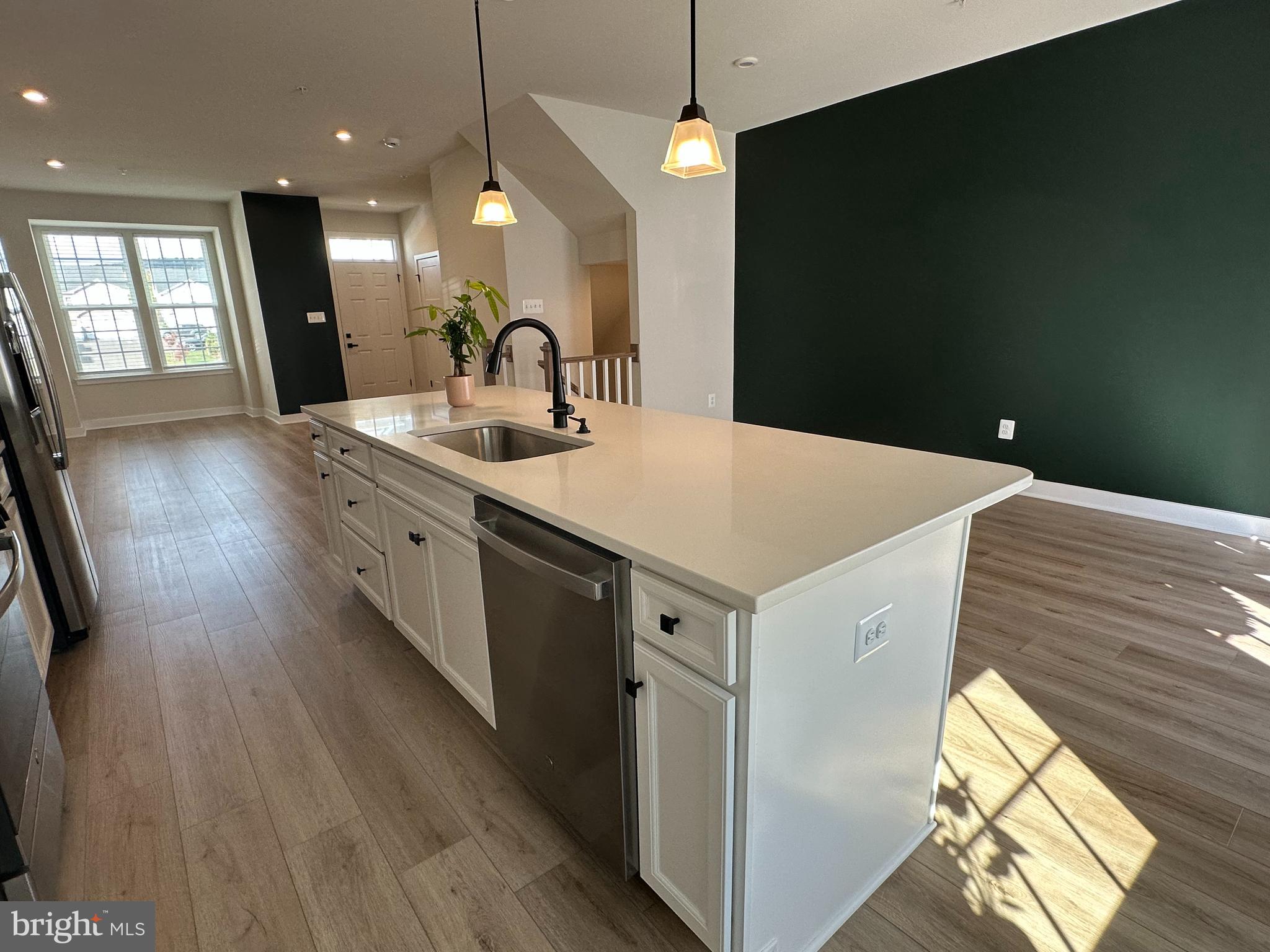 1554 WILMER PARK LANE