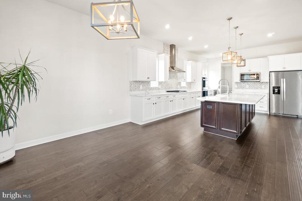 5521 HAWK RIDGE ROAD